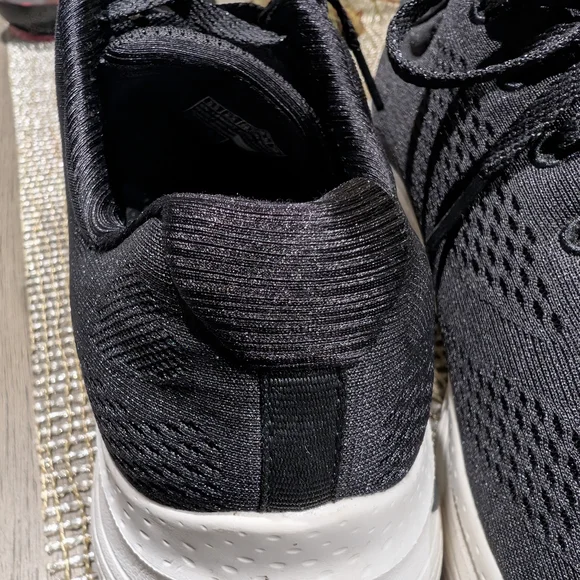 Skechers Black and White Arch Fit Sneakers - Picture 2 of 8